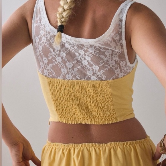 🟤NWT KIMCHI BLUE Veronica Corset Top + Mini
Skirt Set in Yellow/White - Picture 4 of 5